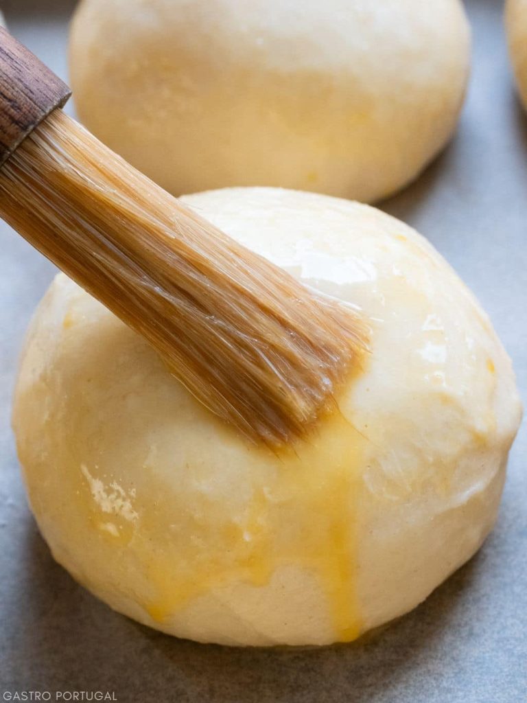 Egg wash Pão de Deus