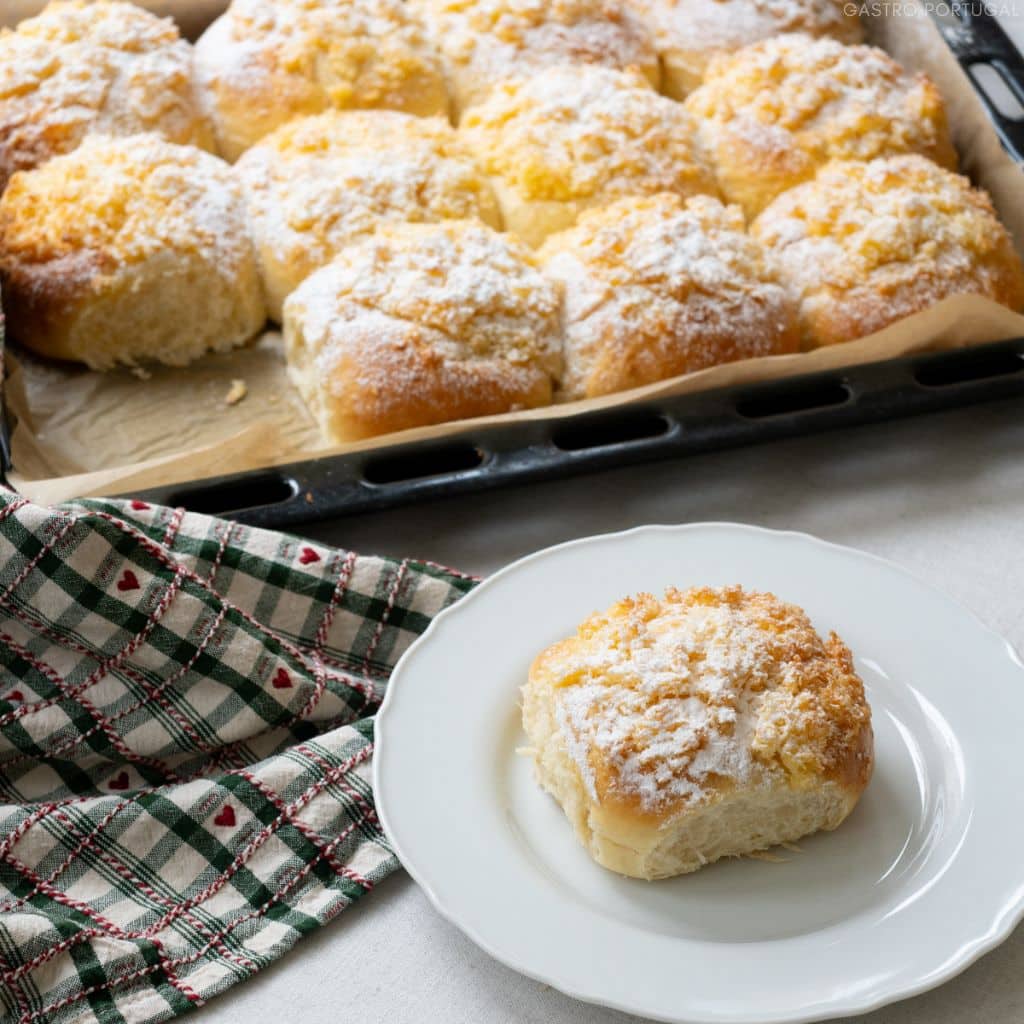pao de deus coconut bread