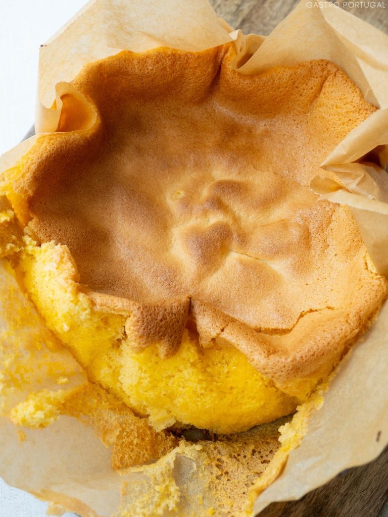 Pão de Ló de Ovar from the oven