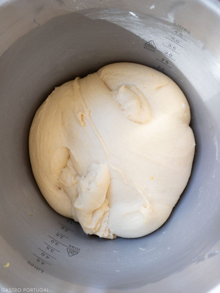 Proofing Pão de Deus dough
