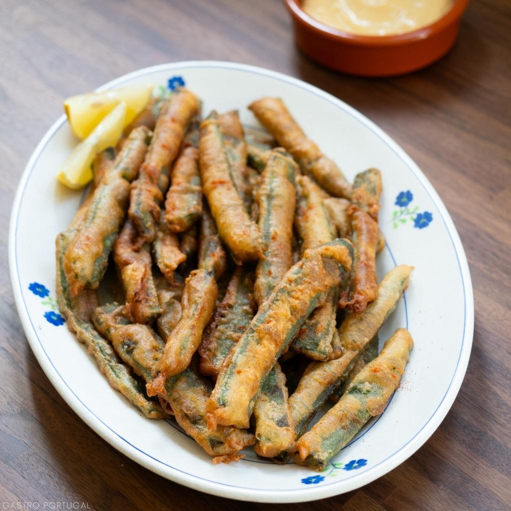 serving of peixinhos